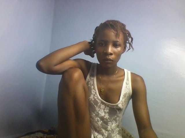 Karembo live cam on BongaCams