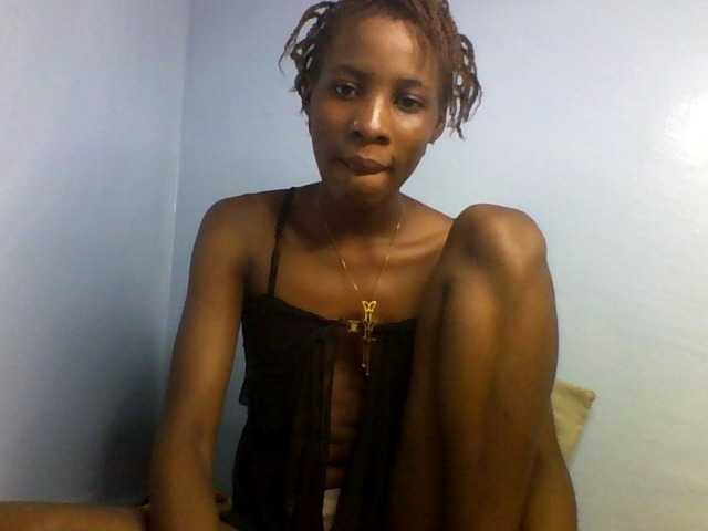 Karembo live cam on BongaCams