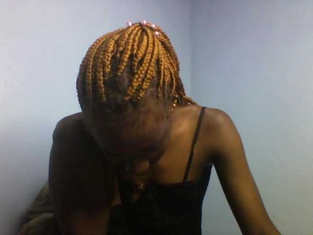 Karembo live cam on BongaCams