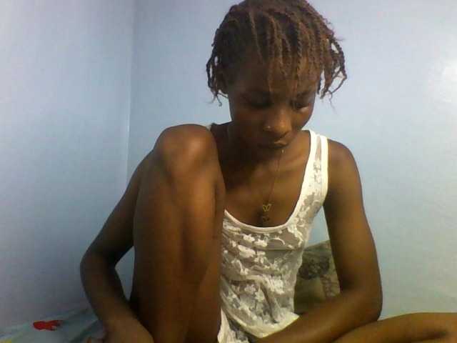 Karembo live cam on BongaCams