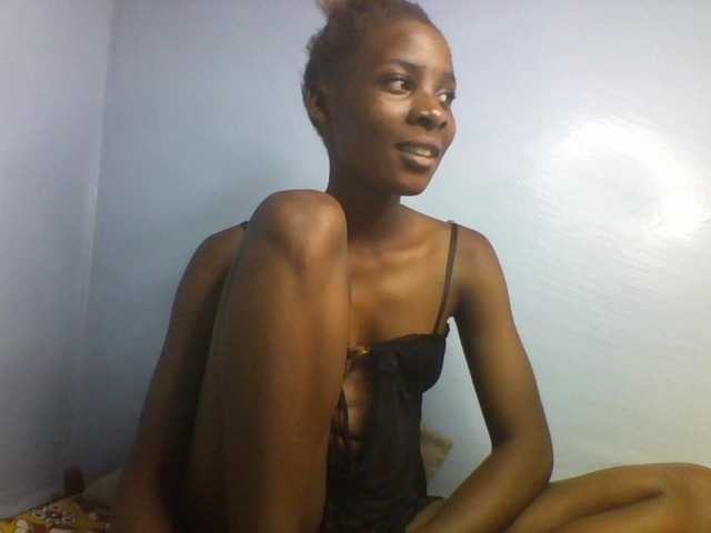 Karembo live cam on BongaCams