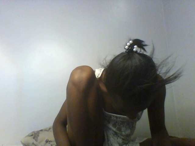 Karembo live cam on BongaCams