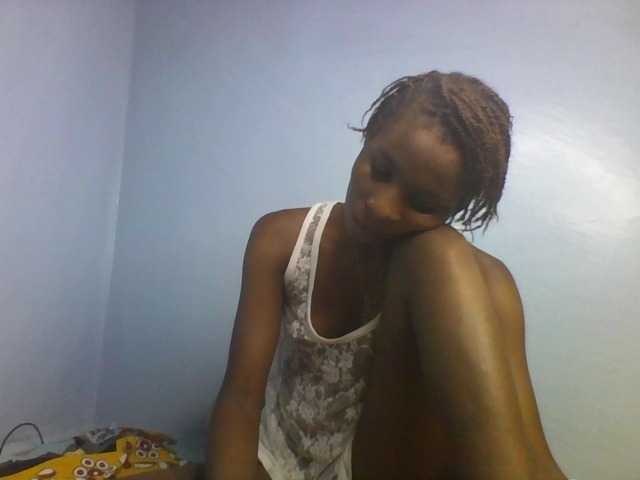Karembo live cam on BongaCams
