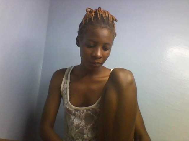 Karembo live cam on BongaCams