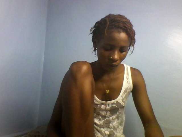 Karembo live cam on BongaCams