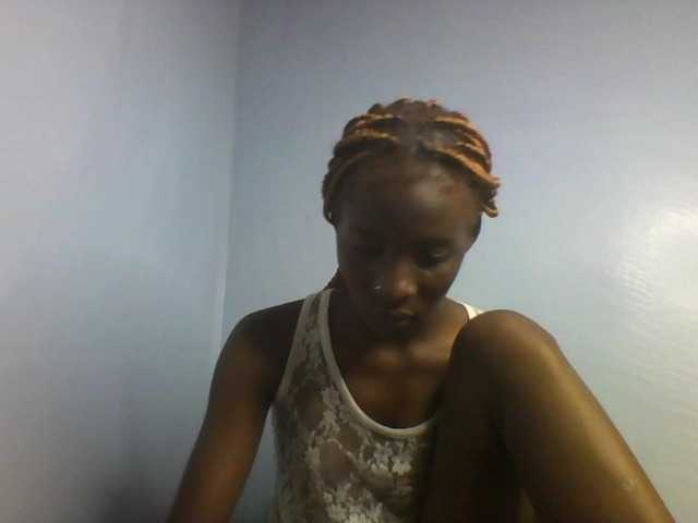 Karembo live cam on BongaCams