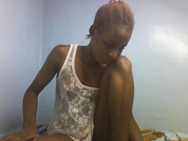 Karembo live cam on BongaCams