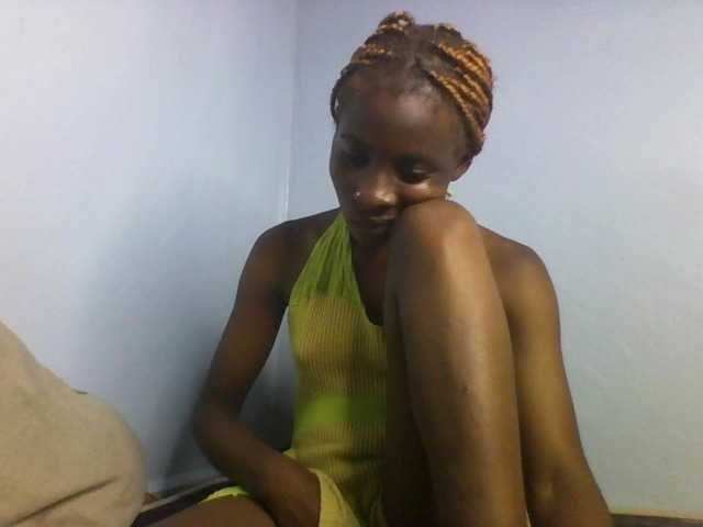 Karembo live cam on BongaCams