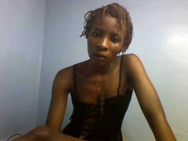 Karembo live cam on BongaCams