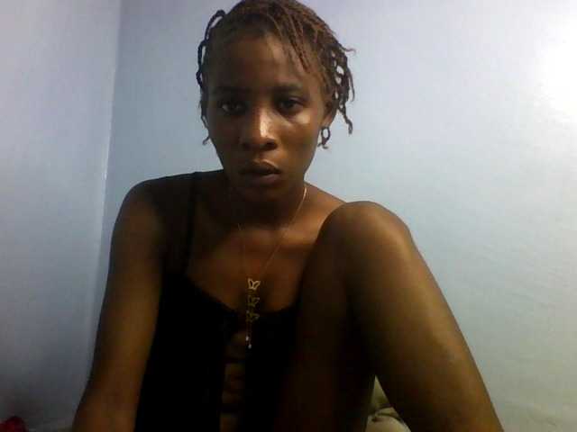 Karembo live cam on BongaCams