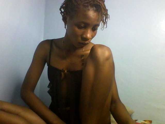 Karembo live cam on BongaCams