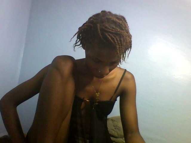 Karembo live cam on BongaCams