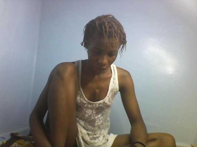Karembo live cam on BongaCams
