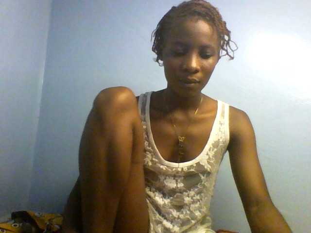Karembo, en directo ahora en BongaCams