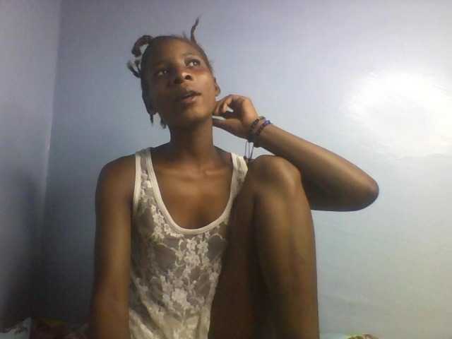 Karembo live cam on BongaCams