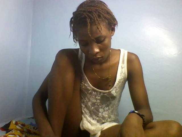 Karembo live cam on BongaCams