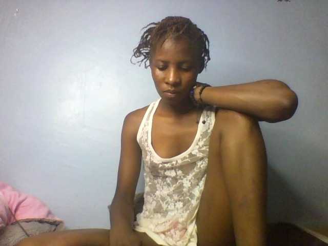 Karembo live cam on BongaCams