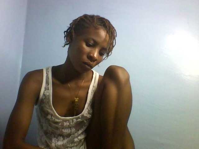 Karembo live cam on BongaCams