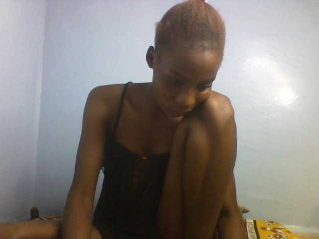 Karembo live cam on BongaCams