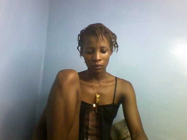 Karembo live cam on BongaCams