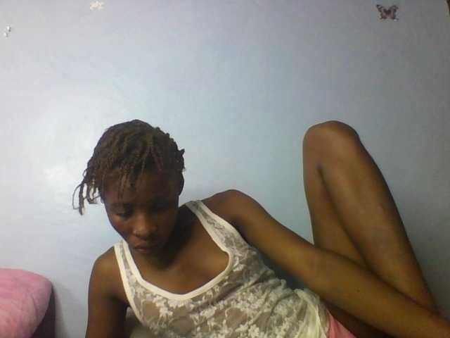 Karembo live cam on BongaCams