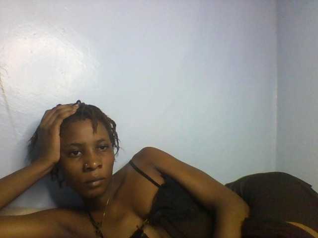 Karembo live cam on BongaCams