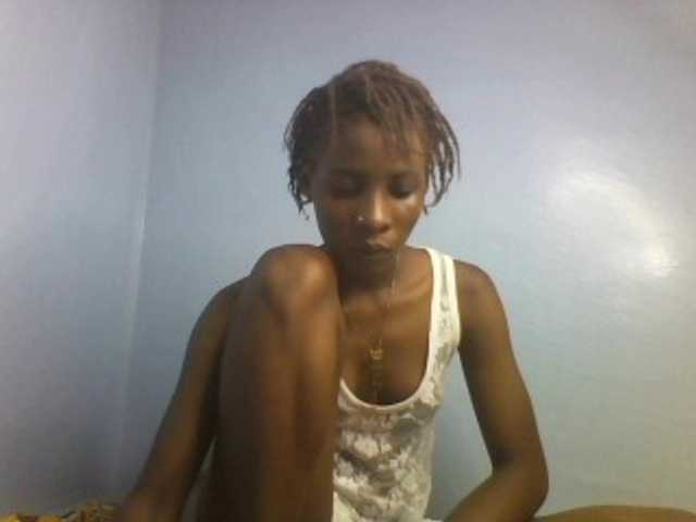 Karembo live cam on BongaCams