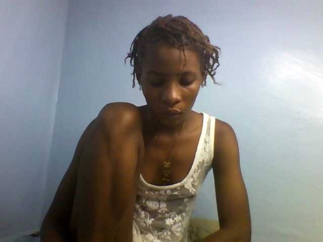 Karembo, en vivo ahora en BongaCams
