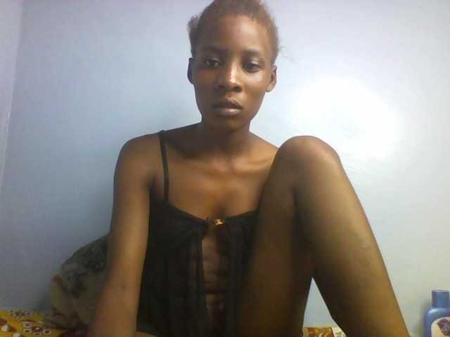 Karembo live cam on BongaCams