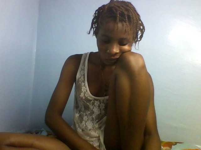 Karembo live cam on BongaCams