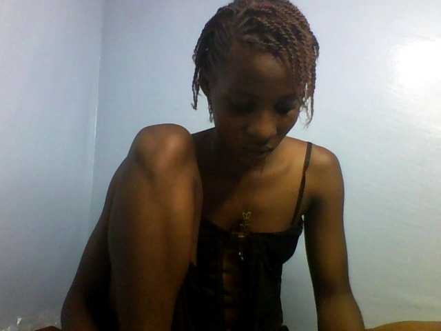 Karembo live cam on BongaCams