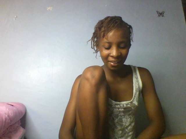 Karembo live cam on BongaCams