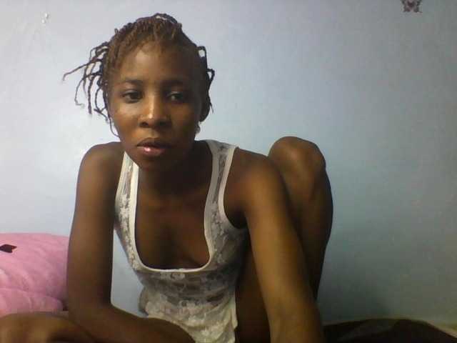 Karembo live cam on BongaCams