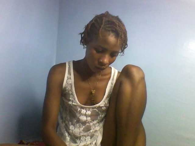 Karembo live cam on BongaCams