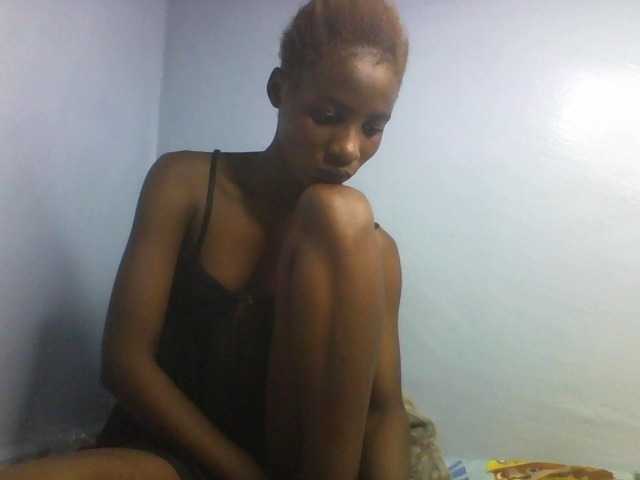 Karembo live cam on BongaCams