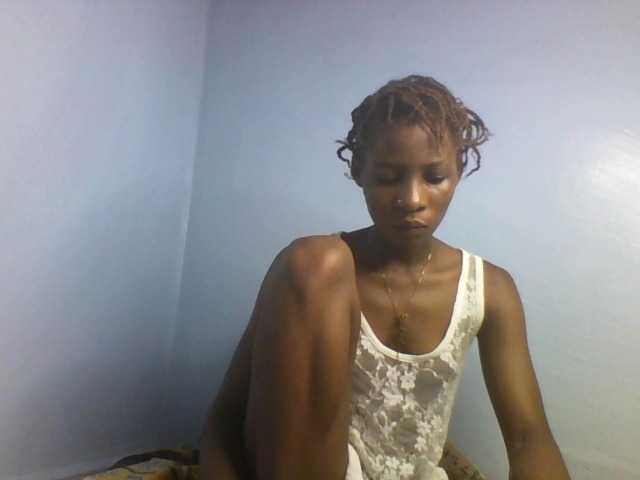 Karembo live cam on BongaCams