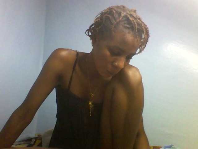 Karembo live cam on BongaCams