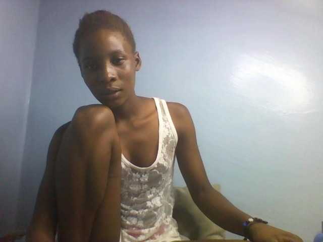 Karembo live cam on BongaCams