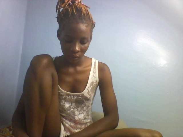Karembo live cam on BongaCams