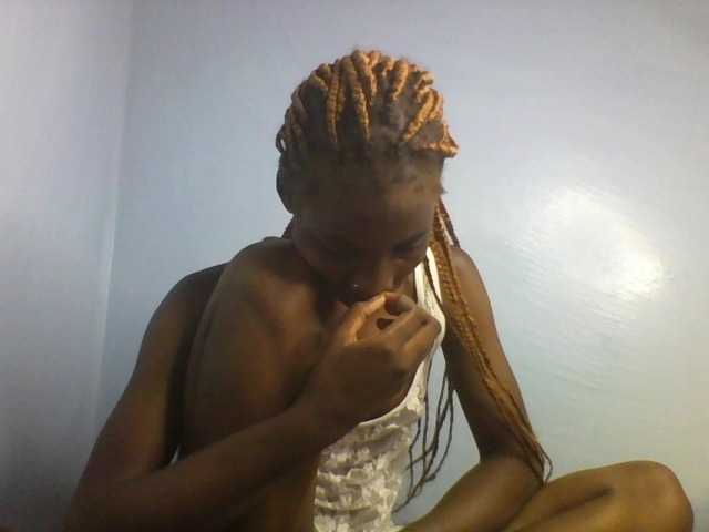 Karembo live cam on BongaCams