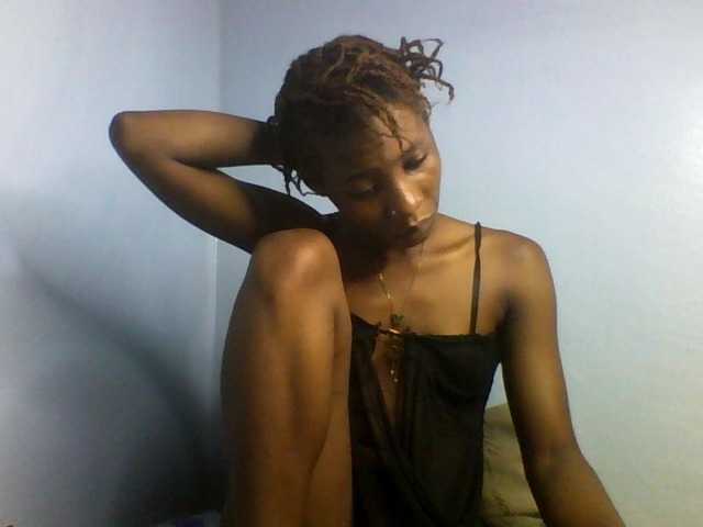Karembo live cam on BongaCams