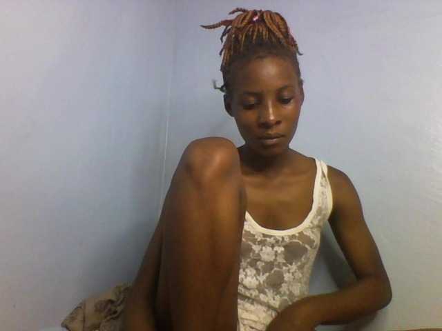 Karembo live cam on BongaCams