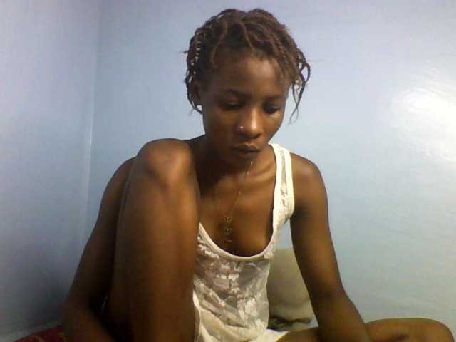 Karembo live cam on BongaCams