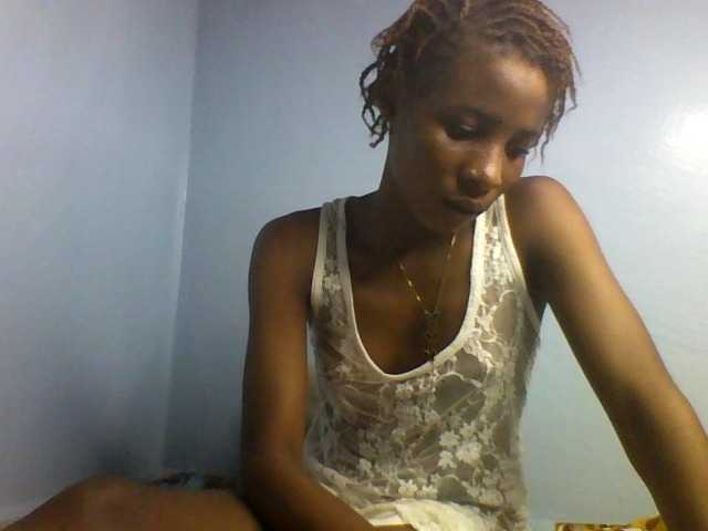 Karembo BongaCams 방송 화면