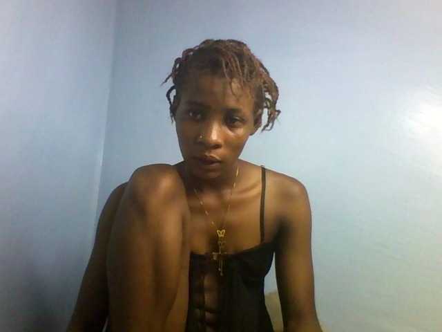 Karembo live cam on BongaCams
