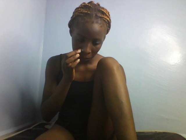 Karembo live cam on BongaCams