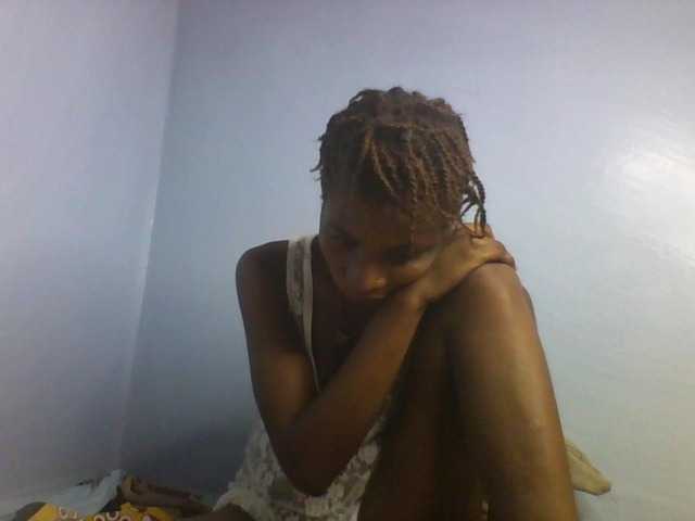 Karembo live cam on BongaCams