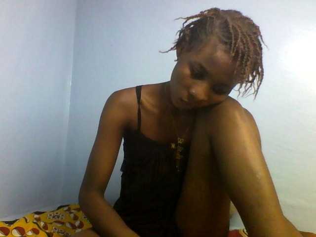 Karembo live cam on BongaCams