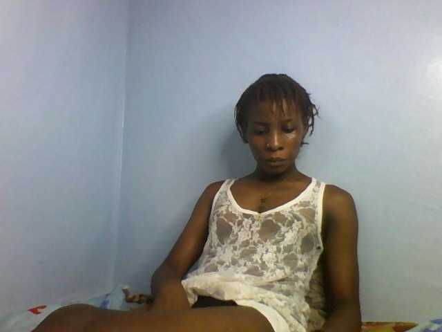 Karembo live cam on BongaCams