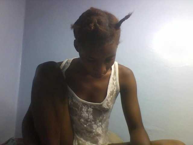 Karembo live cam on BongaCams